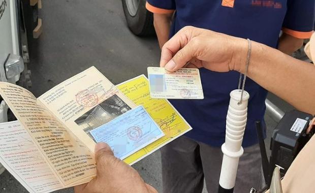 6 loại giấy tờ người tham gia giao thông phải có để tránh bị xử phạt năm 2025